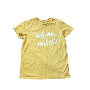 Mom's Care Women's Size M Shirt Mustard Yellow Hakuna Matata Print